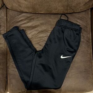 Nike Black Sweatpants with Tapered Fit